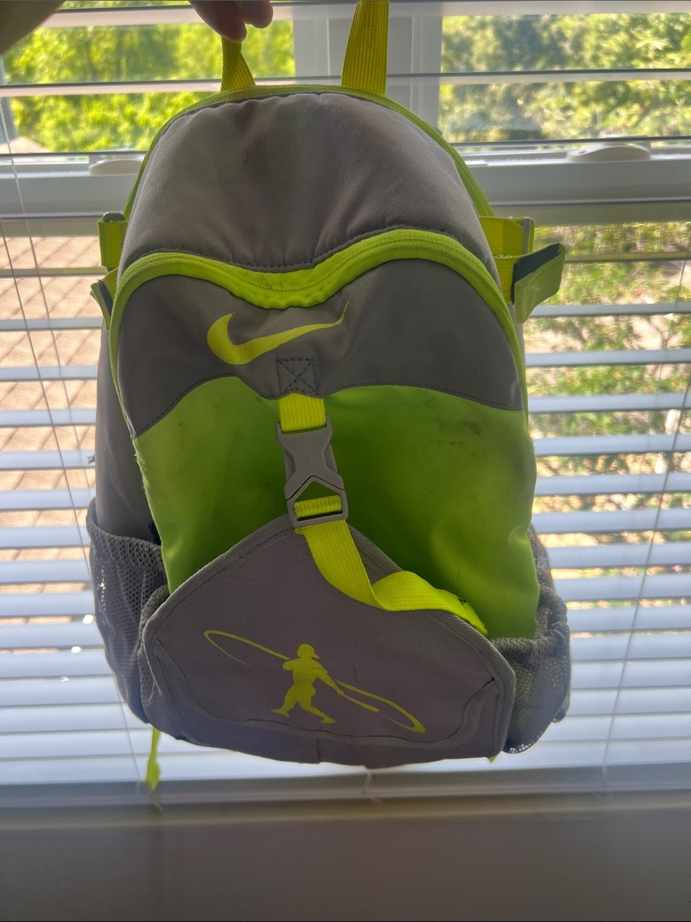 Nike Swingman Men’s Backpack in Neon Yellow and Light Gray (Baseball) - Picture 9 of 14